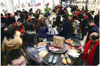 温州童鞋企业集体入驻国际淘宝城，线上线下融合加速行业转型