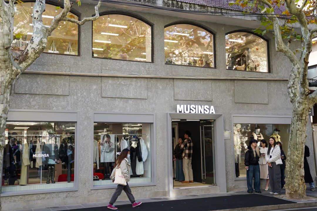 前两月服鞋零售增长11.7%！“时髦精”首店夯实上海时尚之都地位